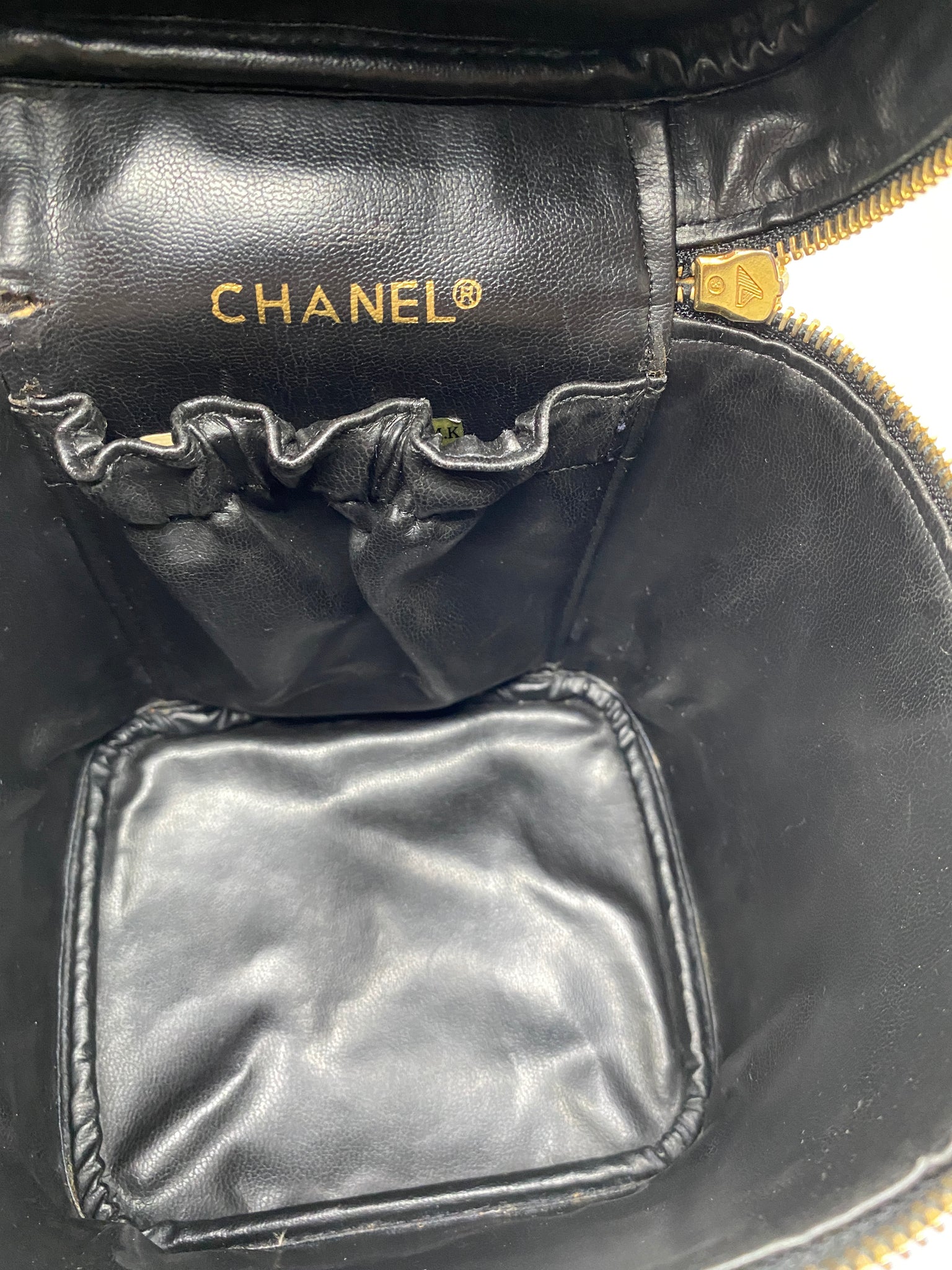 Chanel Lambskin Vanity Cosmetic Case – CocoVintageBags