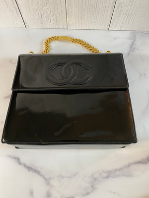 Trendy cc flap leather handbag Chanel Black in Leather - 37621522